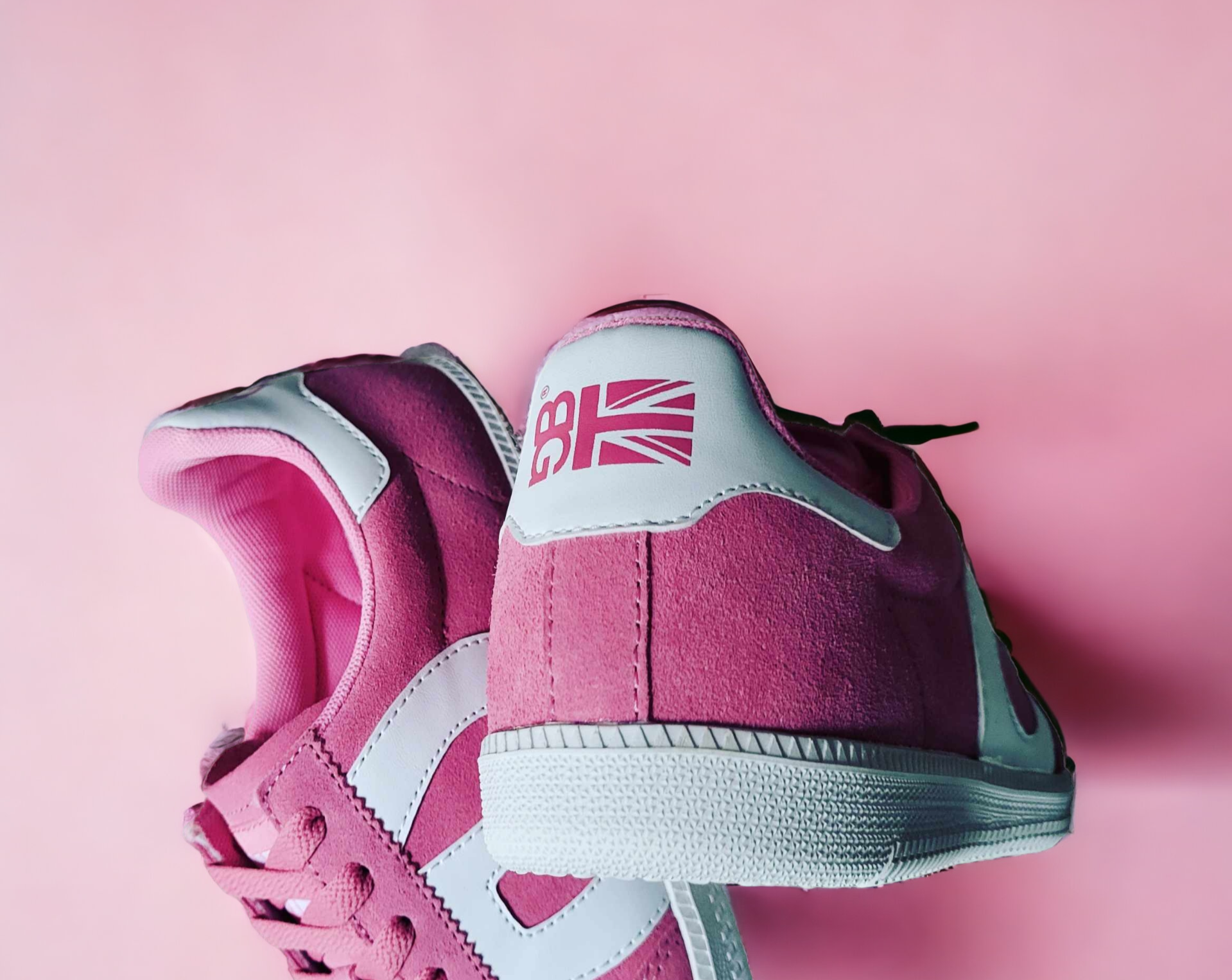 Amazing top sneakers uk